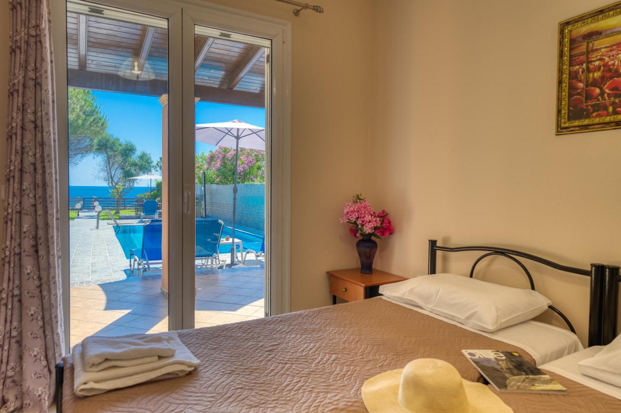 Villa Angela Agios Matthaios  Luaran gambar