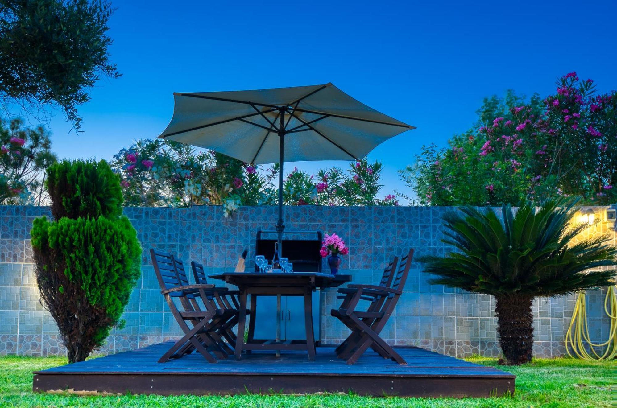 Villa Angela Agios Matthaios  Luaran gambar