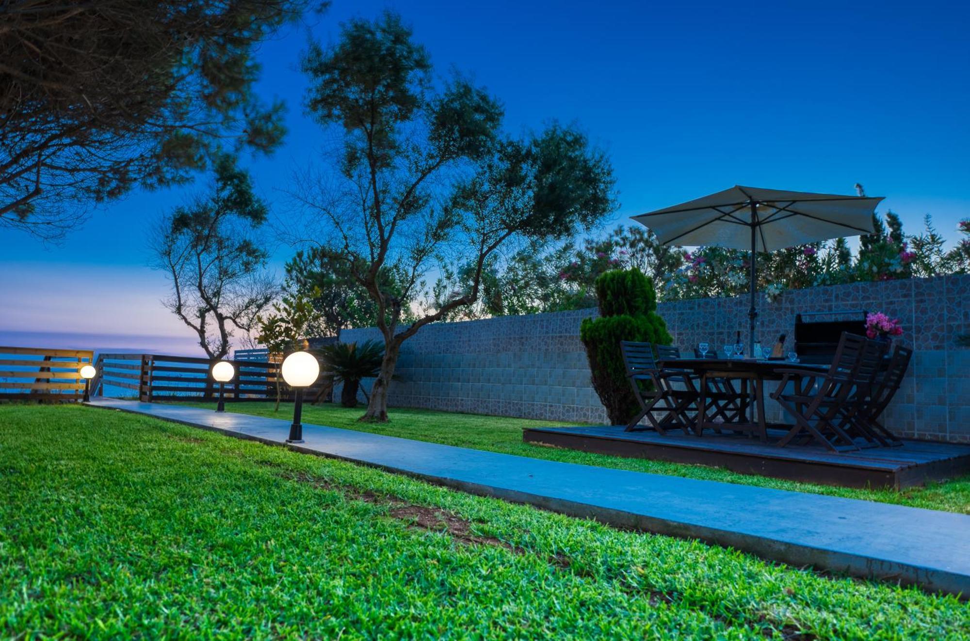 Villa Angela Agios Matthaios  Luaran gambar