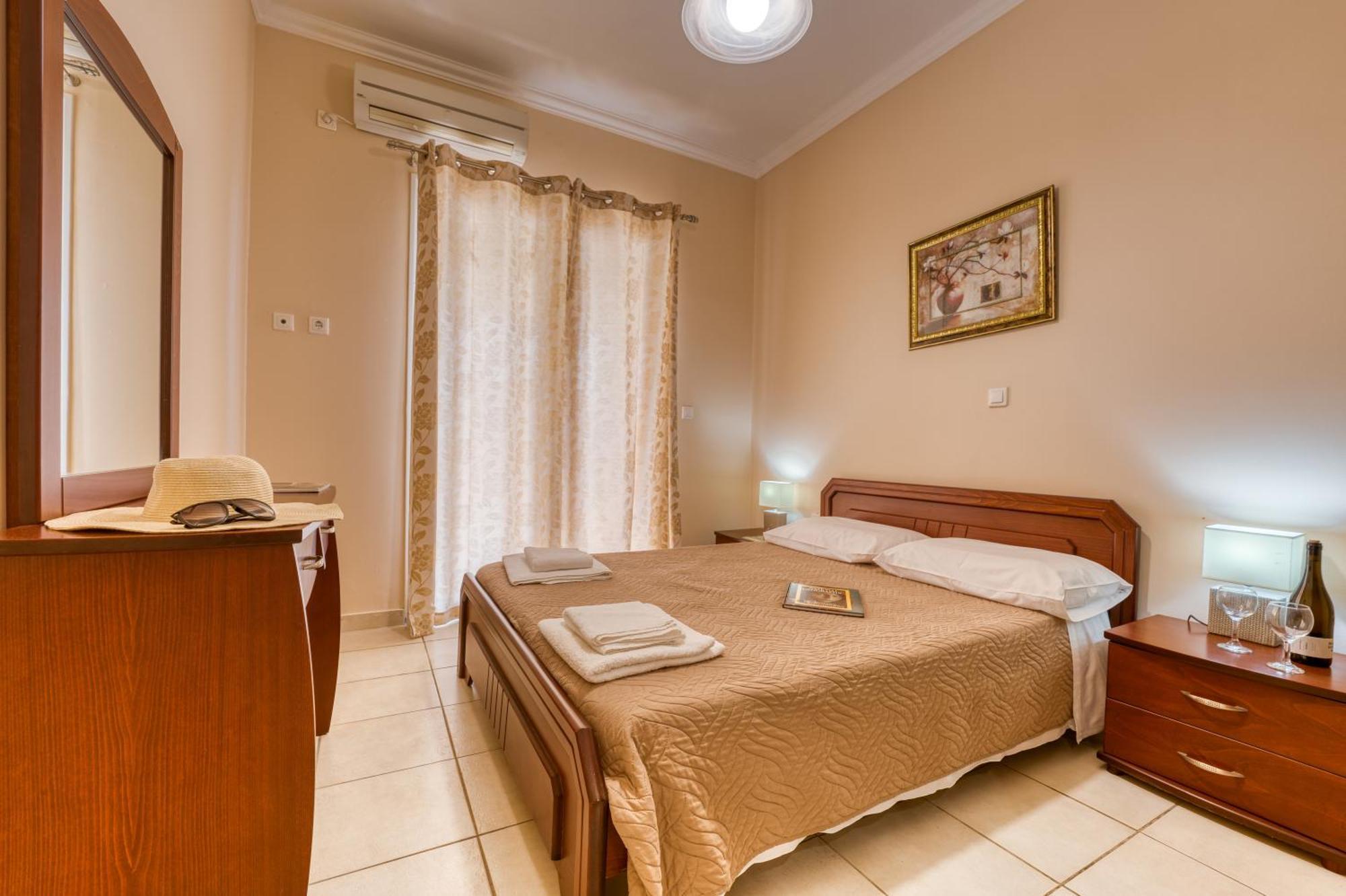 Villa Angela Agios Matthaios  Luaran gambar